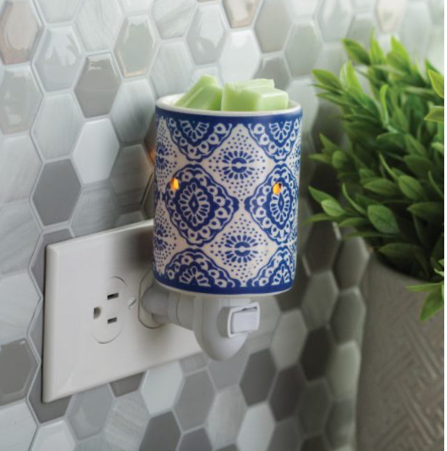 Porcelain Indigo Mini Pluggable Wall Warmer